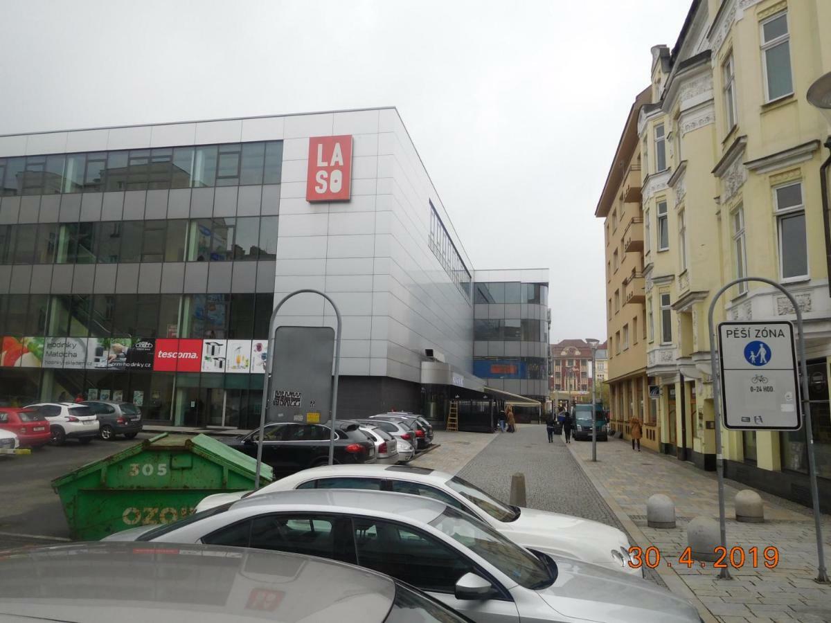 Appartamento Ama Ubytovani Ostrava Esterno foto